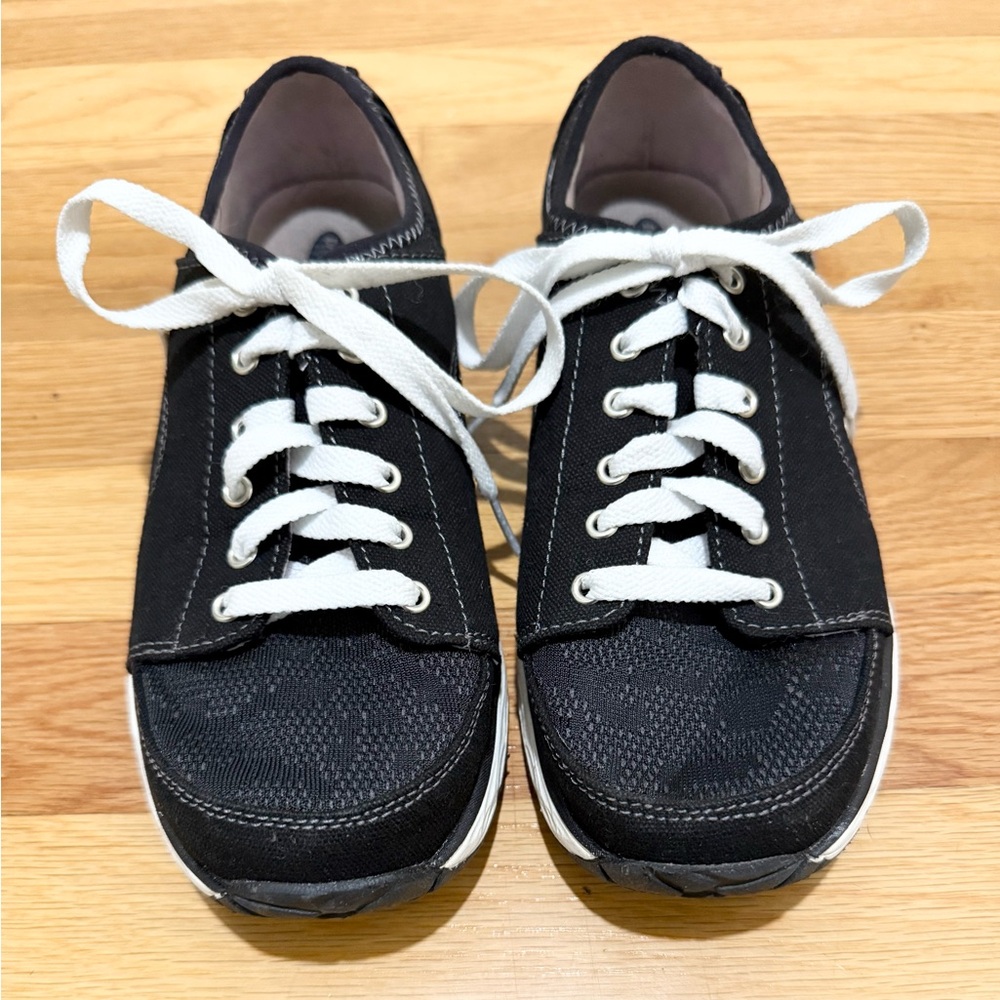 Dr. Scholl’s Anna Black Canvas Lace-Up Sneakers | Comfort Casual Shoes